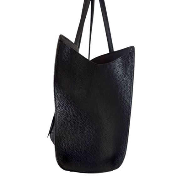 Salvadore Ferragamo Black Leather Tote Bag - Picture 12 of 17